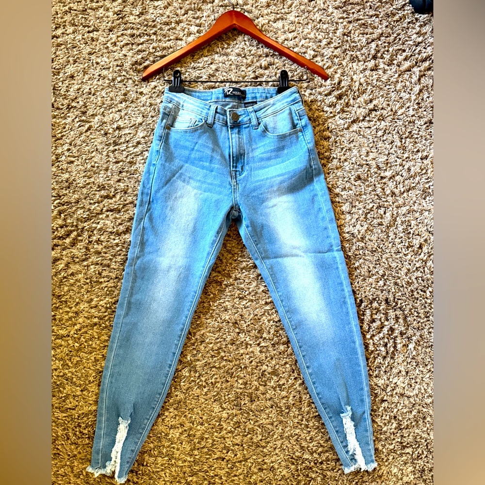 Rock & Royal Distressed Skinny Jeans